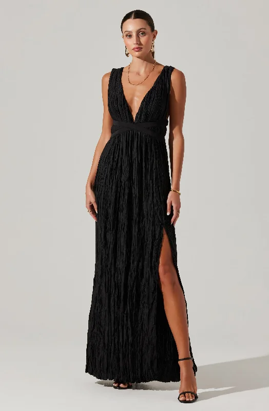 Tesni Pleated Maxi Dress